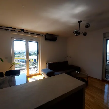 Rubicon Greenresidence Apartment *